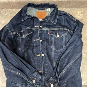 Levi’s oversized medium